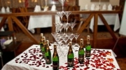Пирамида из шампанского - подача алкоголя со вкусом